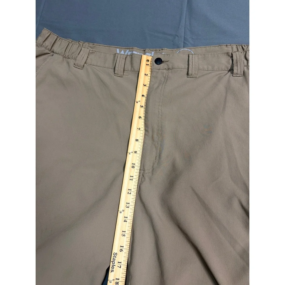 Wrangler Outdoor Series Mens Tan Cargo Shorts‎ Size 44 Elastic Waist 112336735